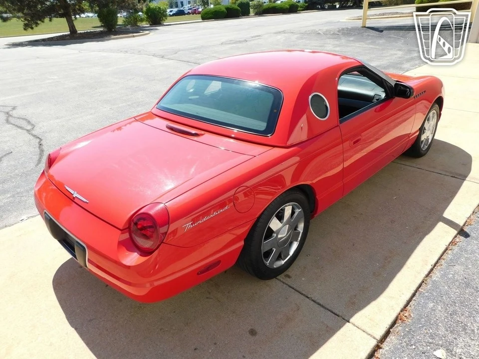 2002 Ford Thunderbird 10th Gen - Image 10 of 21