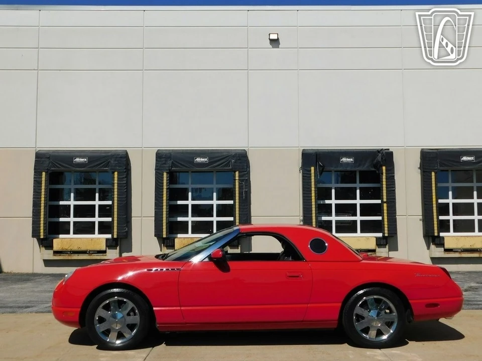 2002 Ford Thunderbird 10th Gen - Image 13 of 21