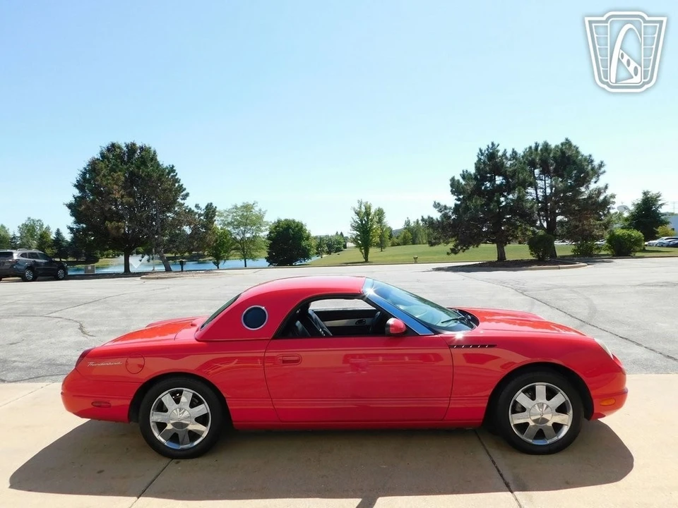 2002 Ford Thunderbird 10th Gen - Image 9 of 21