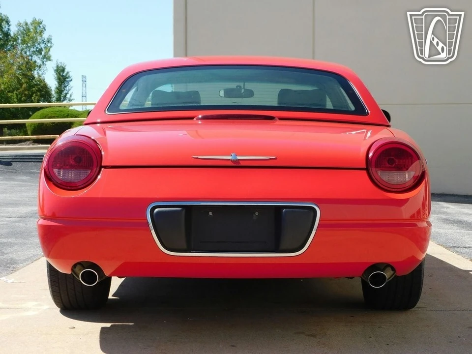 2002 Ford Thunderbird 10th Gen - Image 19 of 21