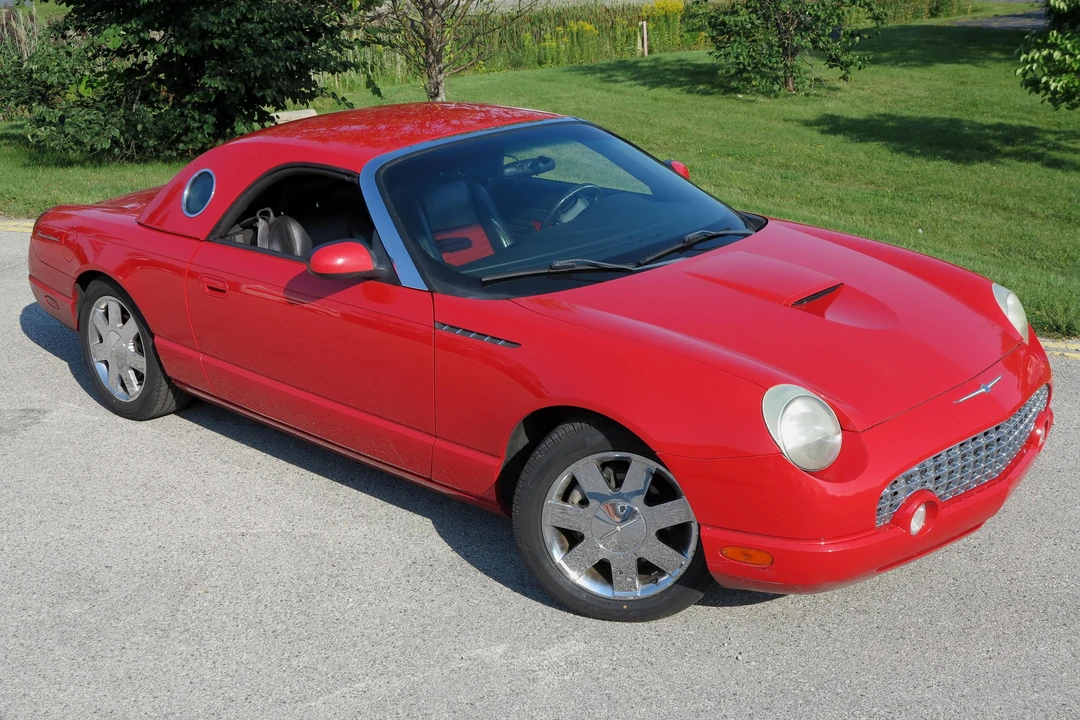 2002 Ford Thunderbird 11th Gen - Image 2 of 9