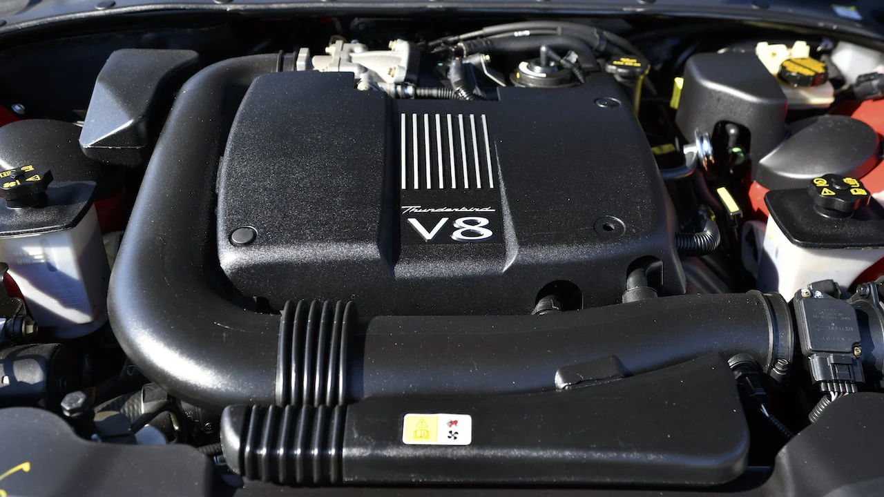 2002 Ford Thunderbird 11th Gen - Image 8 of 31
