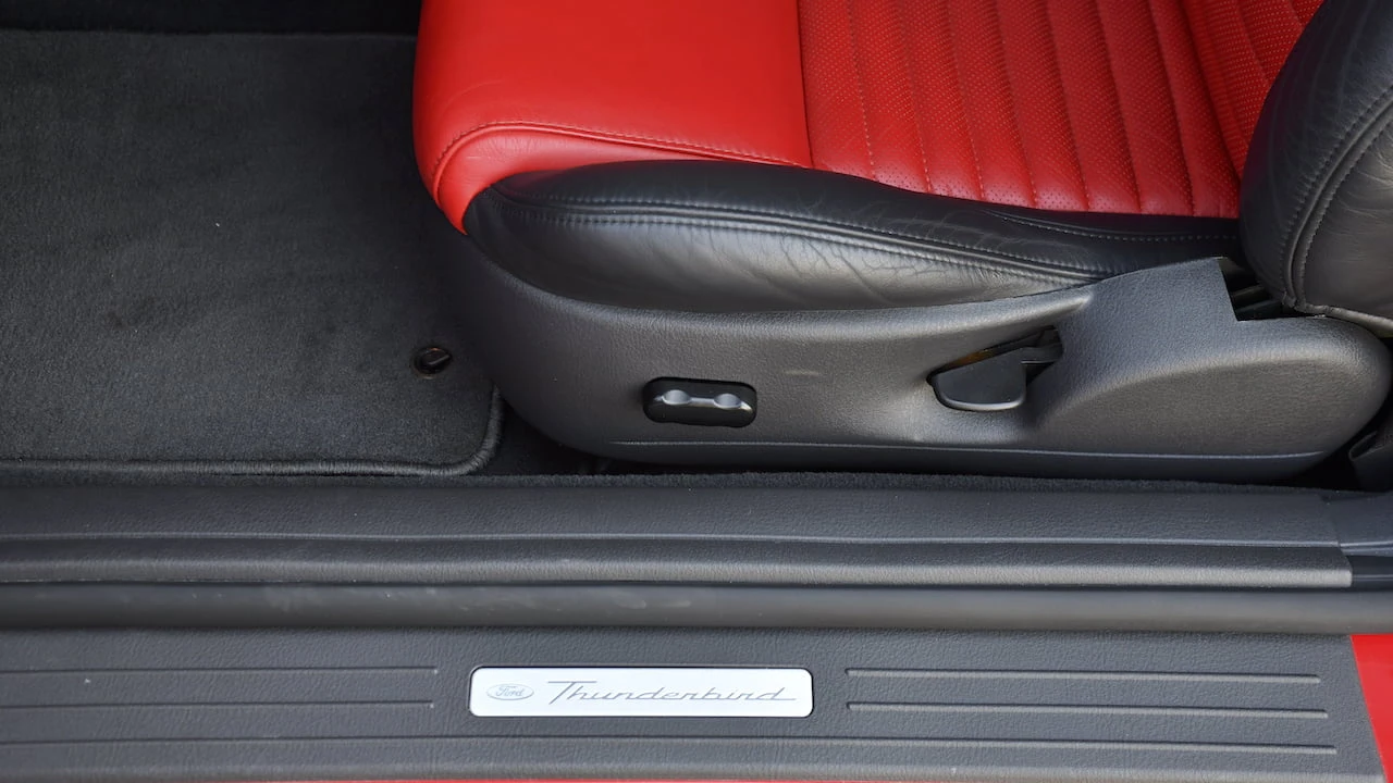 2002 Ford Thunderbird 11th Gen - Image 12 of 31