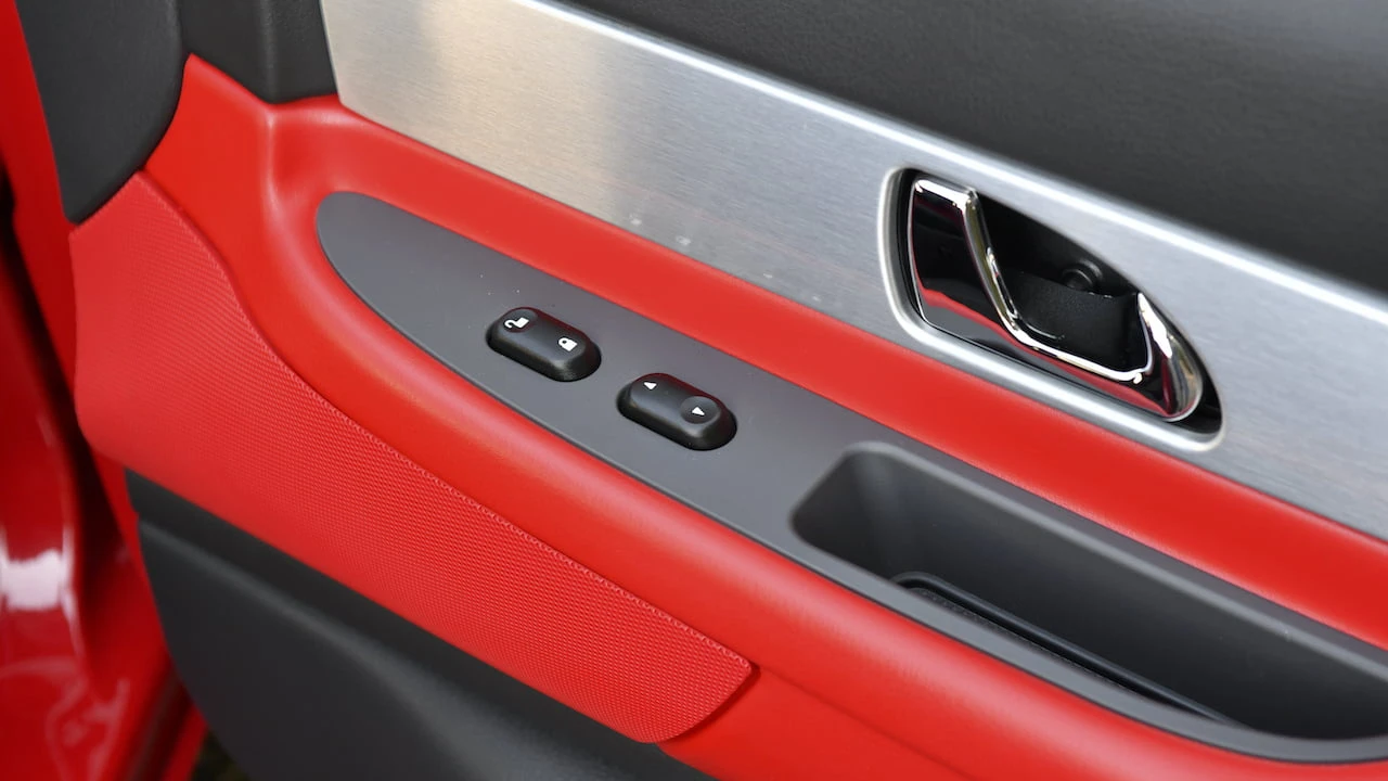 2002 Ford Thunderbird 11th Gen - Image 14 of 31