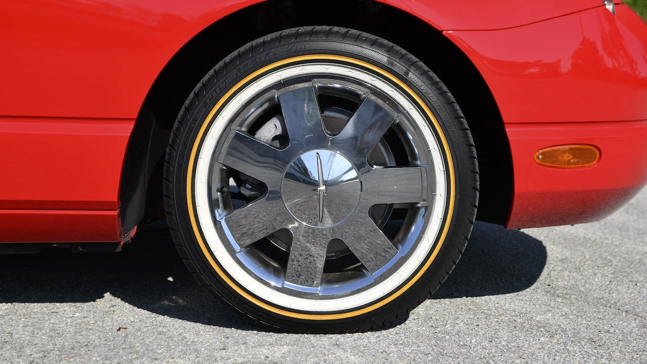 2002 Ford Thunderbird 11th Gen - Image 31 of 31