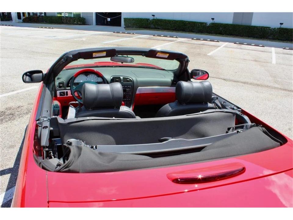 2002 Ford Thunderbird 11th Gen - Image 25 of 31