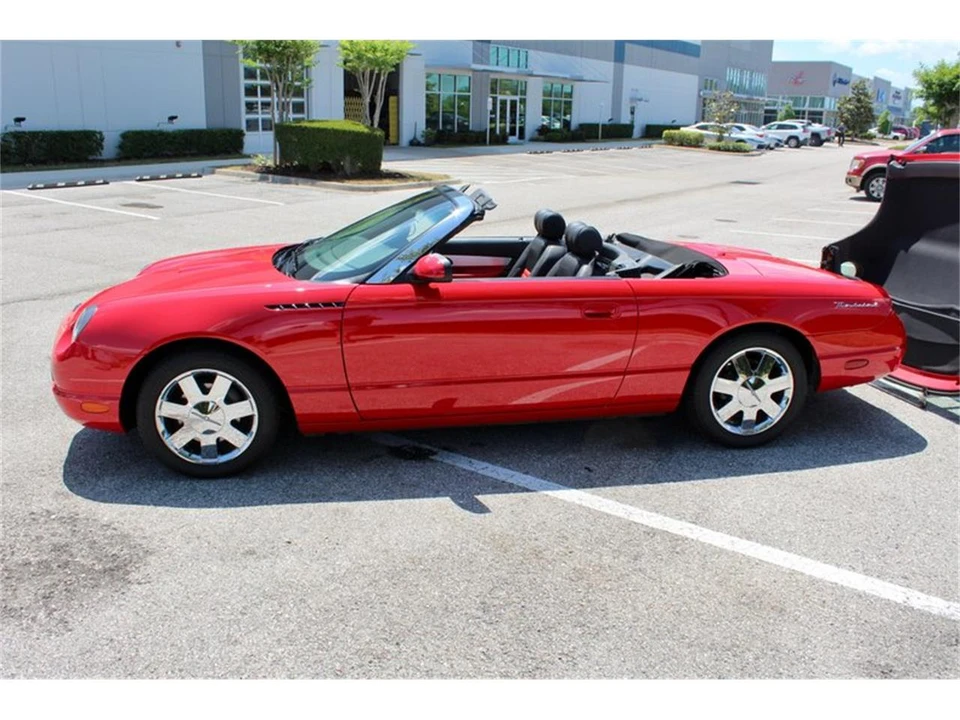 2002 Ford Thunderbird 11th Gen - Image 23 of 31