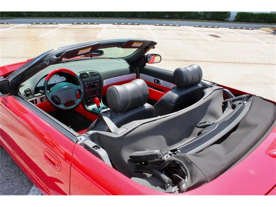 2002 Ford Thunderbird 11th Gen - Image 24 of 31