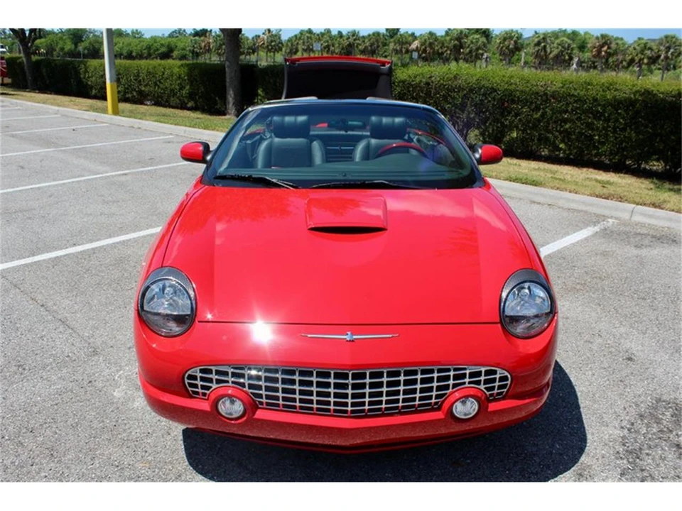 2002 Ford Thunderbird 11th Gen - Image 21 of 31