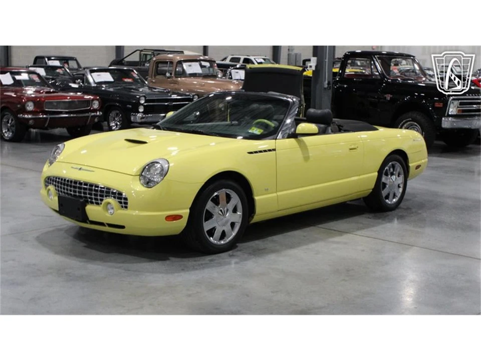 2002 Ford Thunderbird 11th Gen - Image 2 of 31
