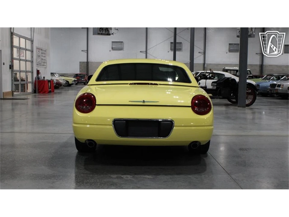2002 Ford Thunderbird 11th Gen - Image 23 of 31