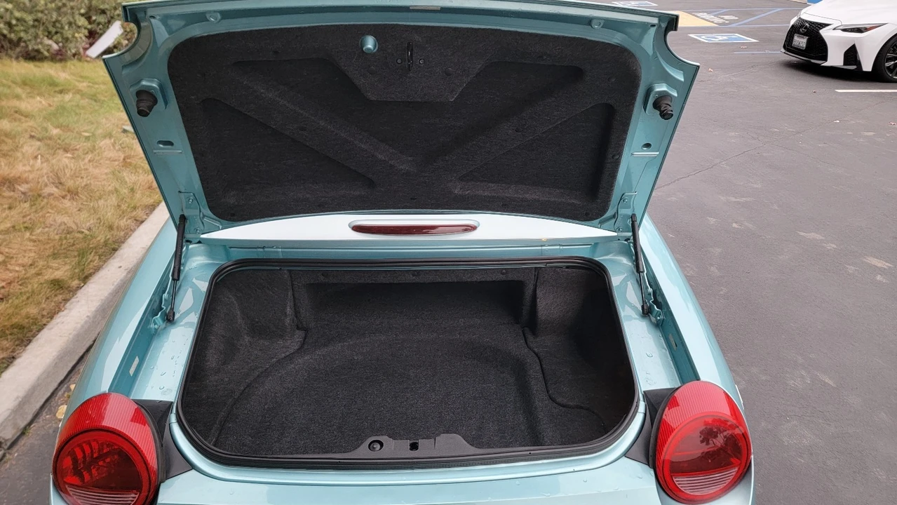2002 Ford Thunderbird 11th Gen - Image 21 of 21