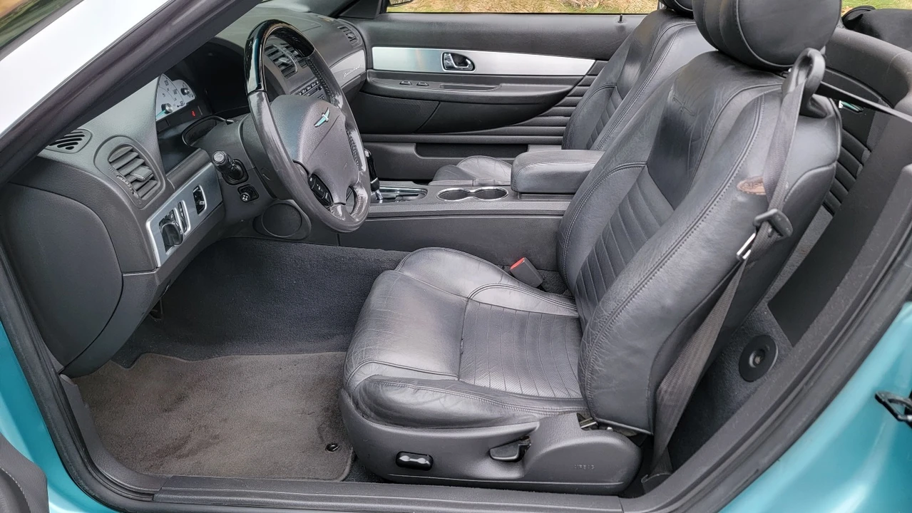 2002 Ford Thunderbird 11th Gen - Image 14 of 21