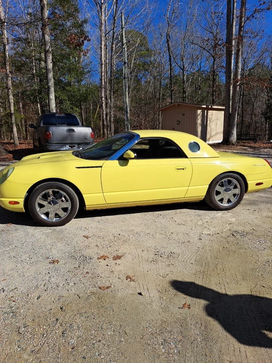 2002 Ford Thunderbird 10th Gen - Image 3 of 12