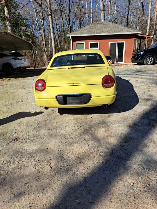 2002 Ford Thunderbird 10th Gen - Image 5 of 12