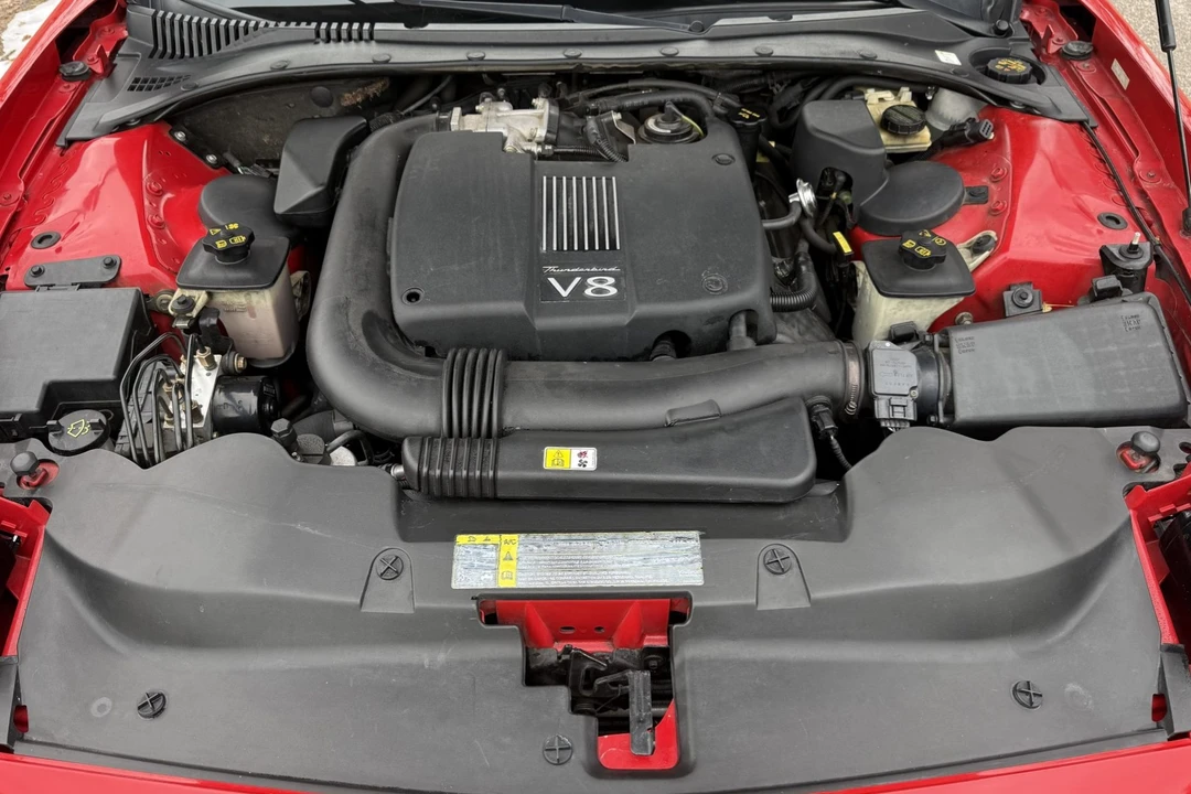 2002 Ford Thunderbird 11th Gen - Image 6 of 9