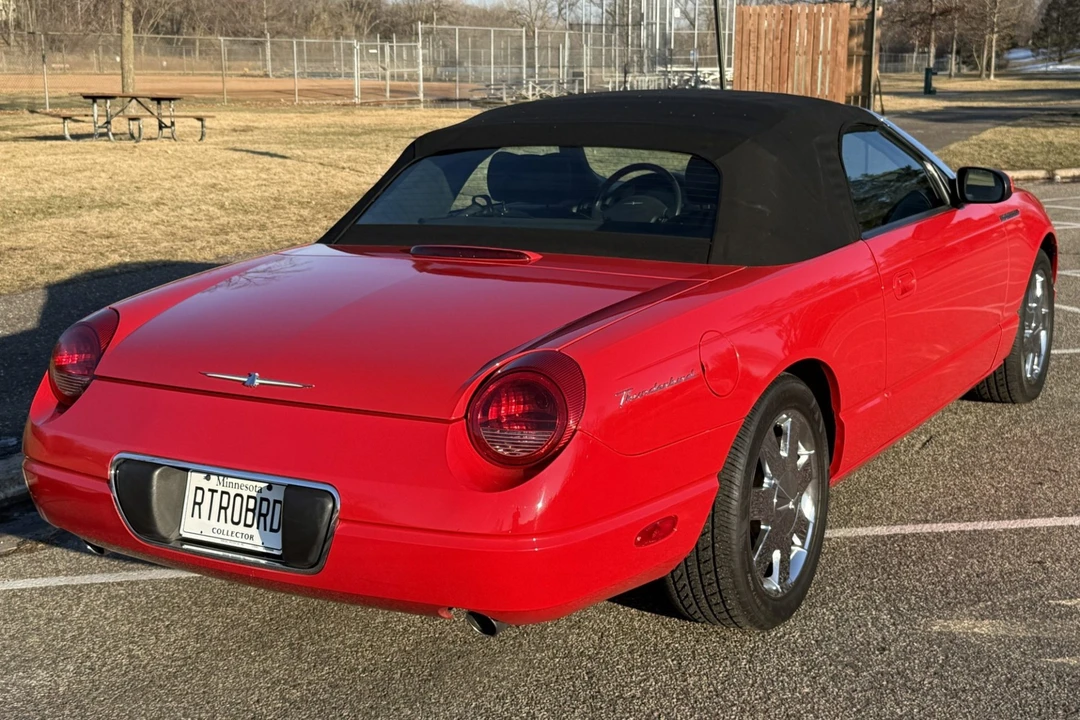 2002 Ford Thunderbird 11th Gen - Image 2 of 9