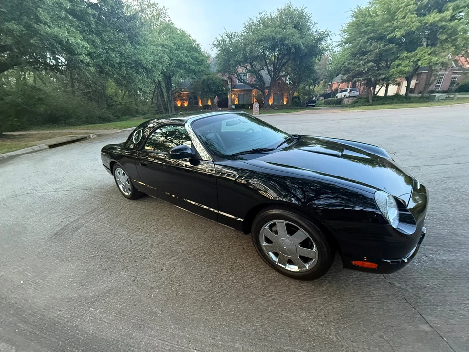 2002 Ford Thunderbird 11th Gen - Image 11 of 21