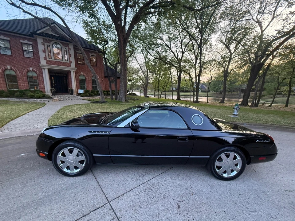 2002 Ford Thunderbird 11th Gen - Image 2 of 21