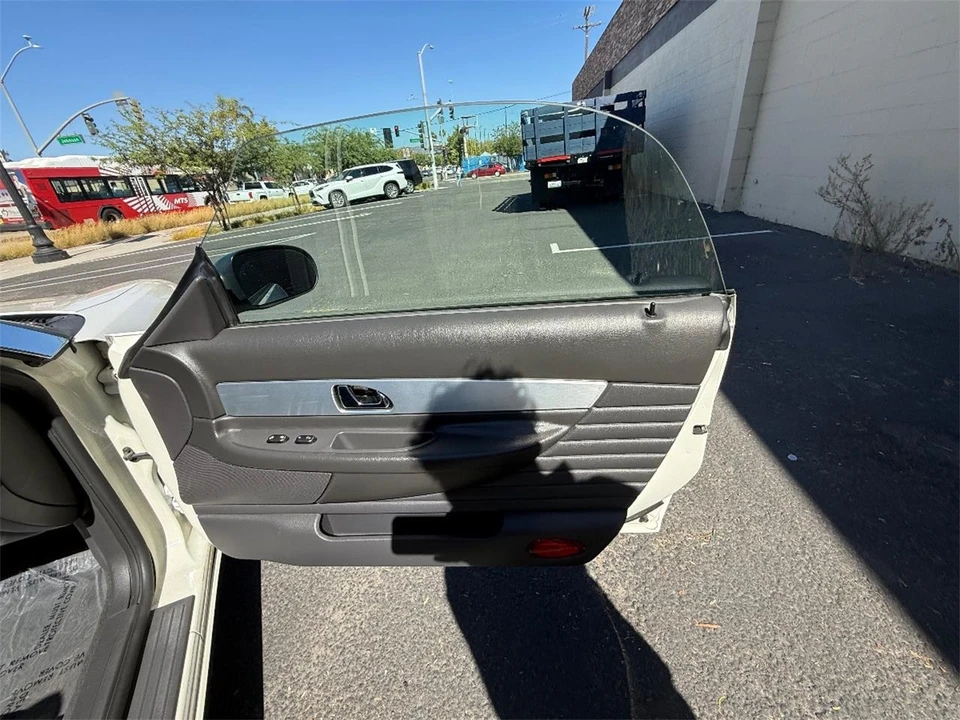 2002 Ford Thunderbird 11th Gen - Image 16 of 21
