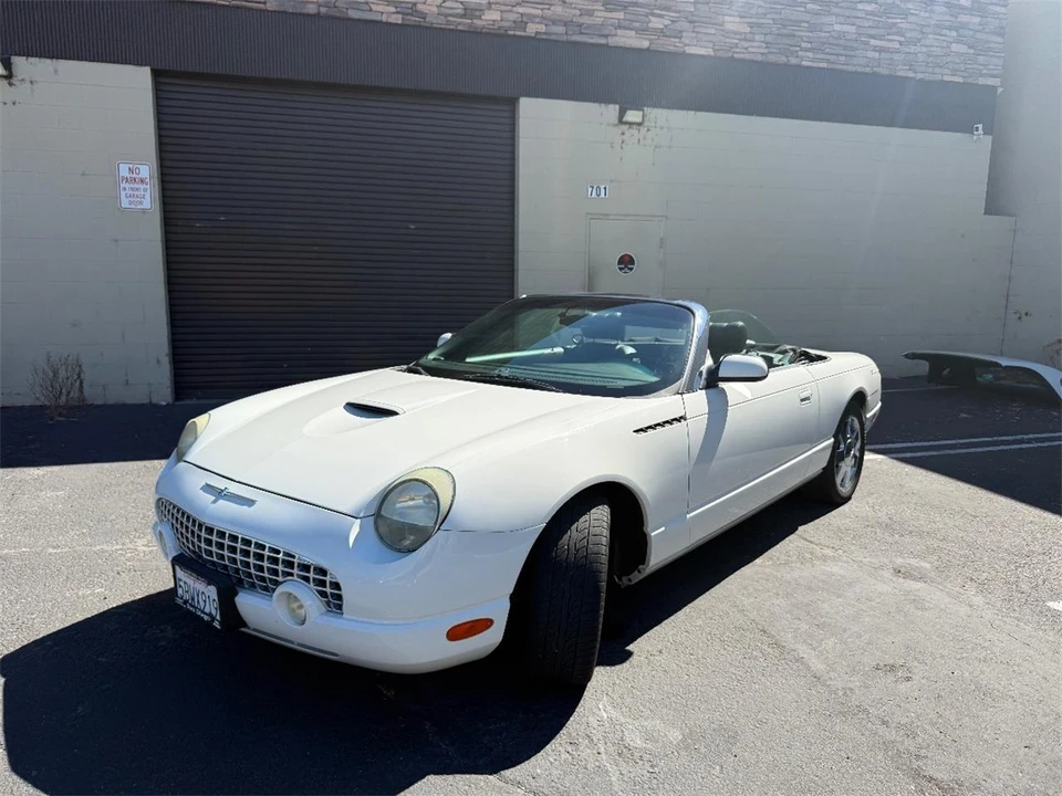 2002 Ford Thunderbird 11th Gen - Image 4 of 21