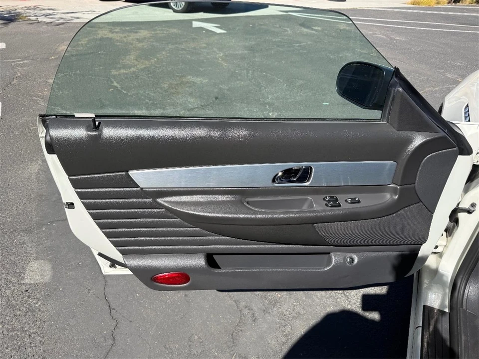 2002 Ford Thunderbird 11th Gen - Image 13 of 21