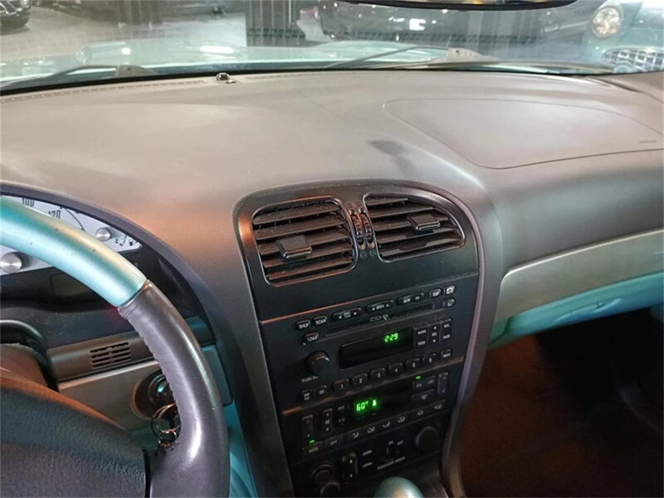 2002 Ford Thunderbird 11th Gen - Image 27 of 31