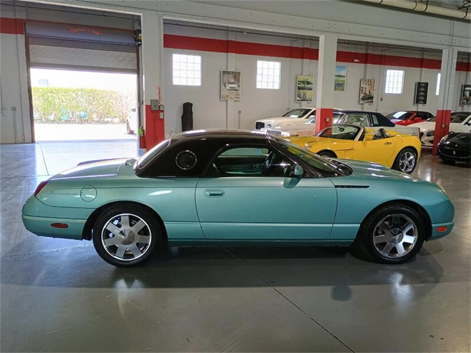 2002 Ford Thunderbird 11th Gen - Image 8 of 31