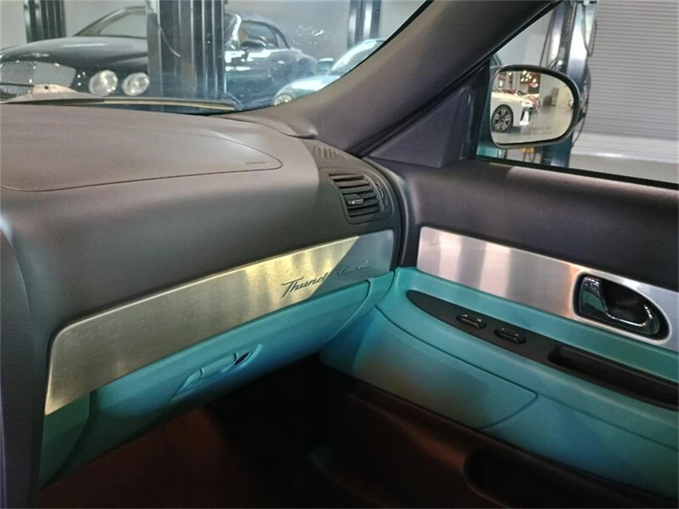 2002 Ford Thunderbird 11th Gen - Image 28 of 31