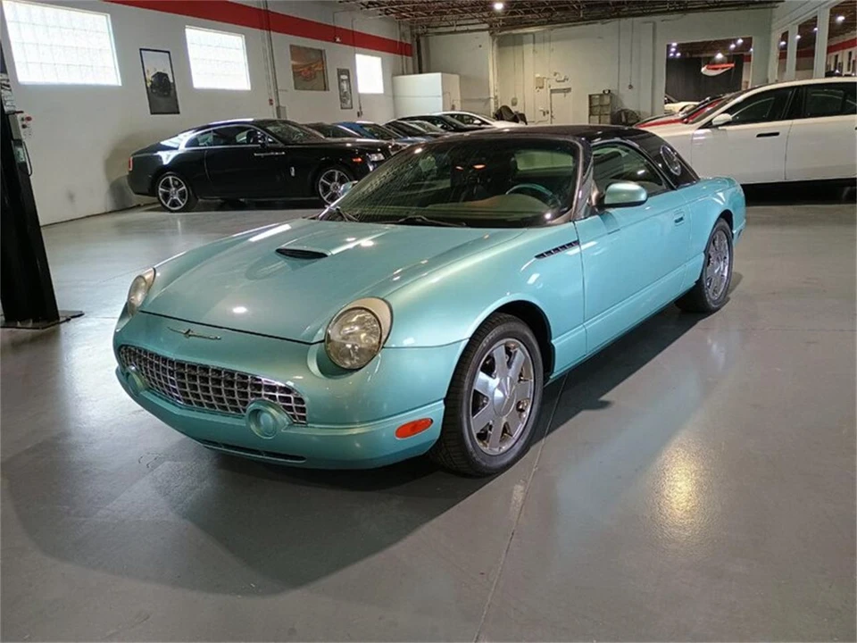 2002 Ford Thunderbird 11th Gen - Image 2 of 31