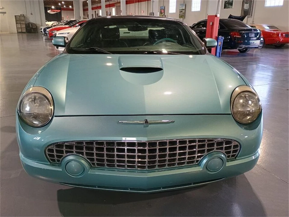 2002 Ford Thunderbird 11th Gen - Image 10 of 31