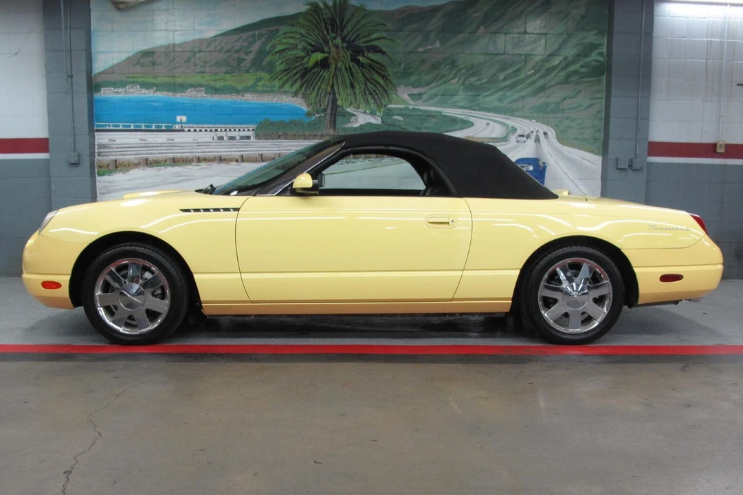 2002 Ford Thunderbird 11th Gen - Image 3 of 8