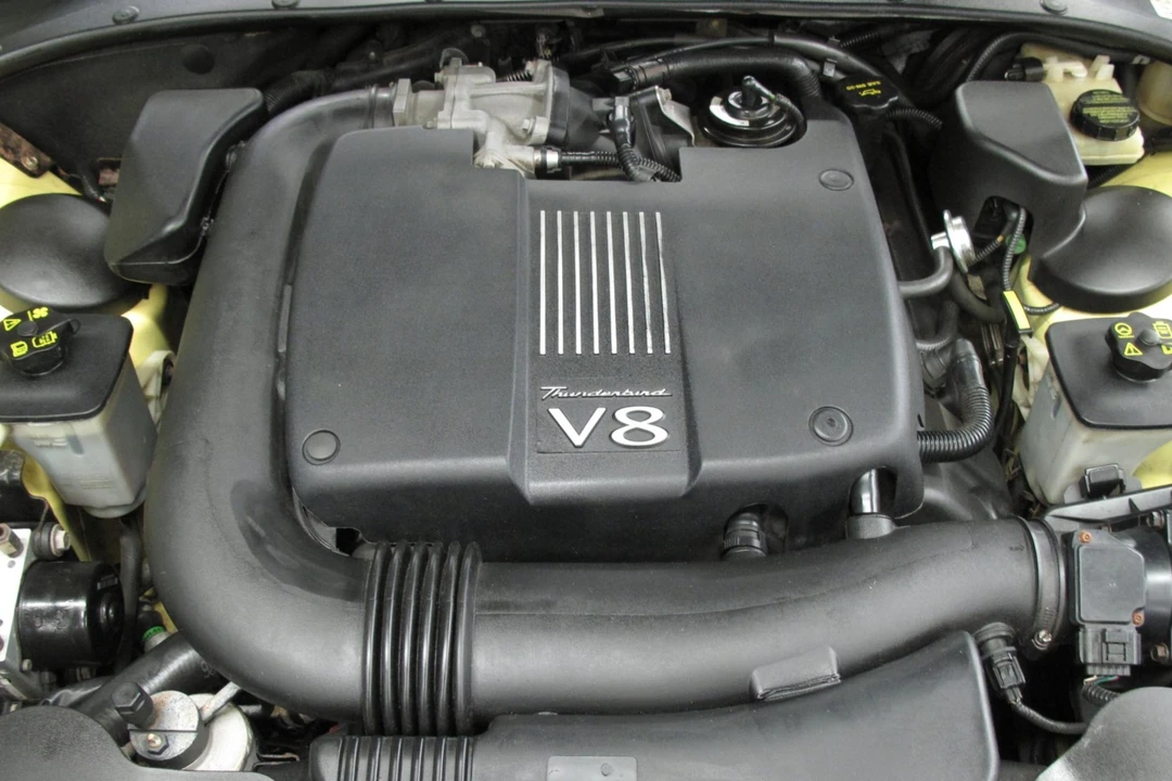 2002 Ford Thunderbird 11th Gen - Image 6 of 8