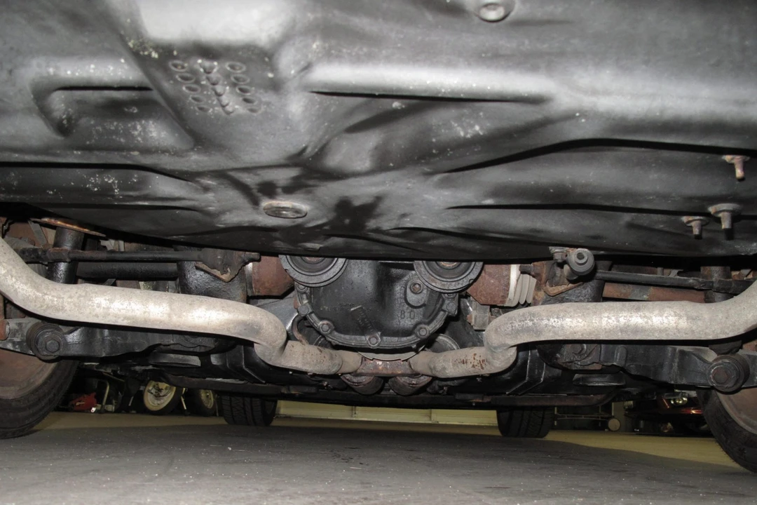 2002 Ford Thunderbird 11th Gen - Image 7 of 8