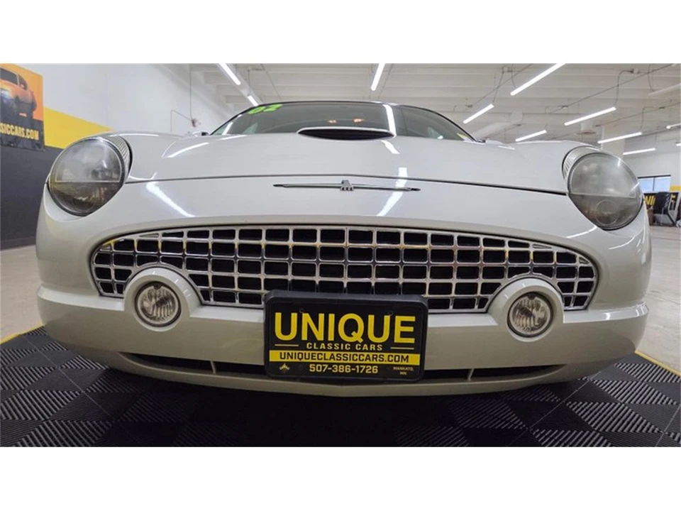 2002 Ford Thunderbird 11th Gen - Image 26 of 31