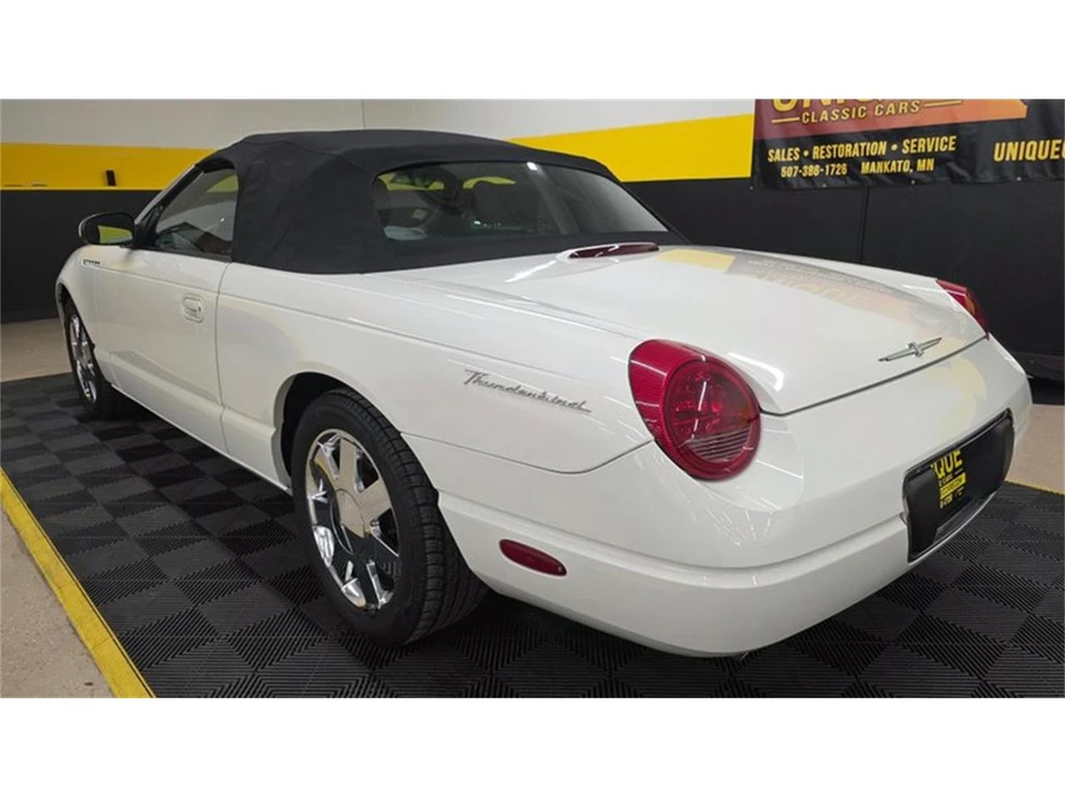 2002 Ford Thunderbird 11th Gen - Image 17 of 31