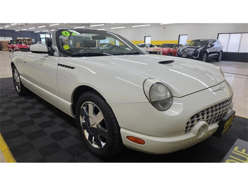 2002 Ford Thunderbird 11th Gen - Image 3 of 31