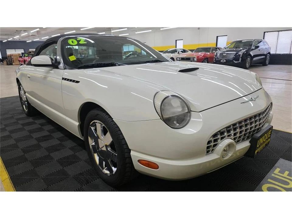 2002 Ford Thunderbird 11th Gen - Image 14 of 31