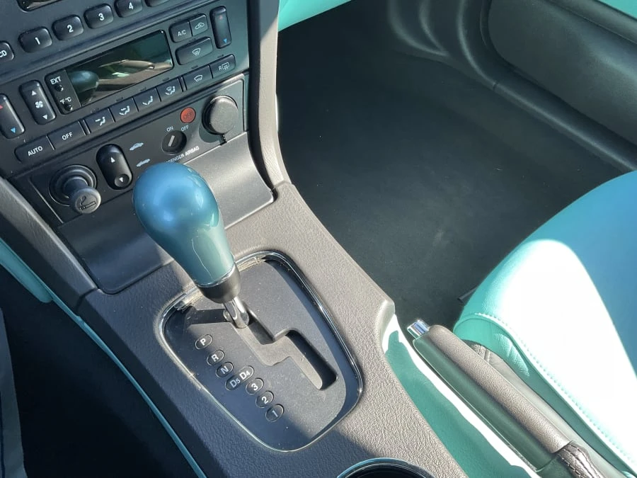 2002 Ford Thunderbird 11th Gen - Image 7 of 12