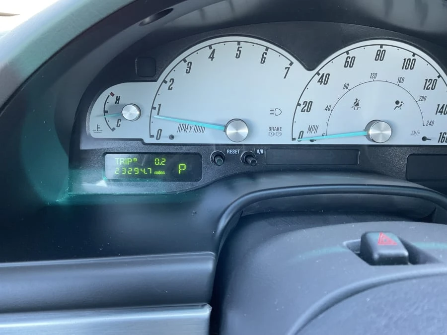 2002 Ford Thunderbird 11th Gen - Image 8 of 12