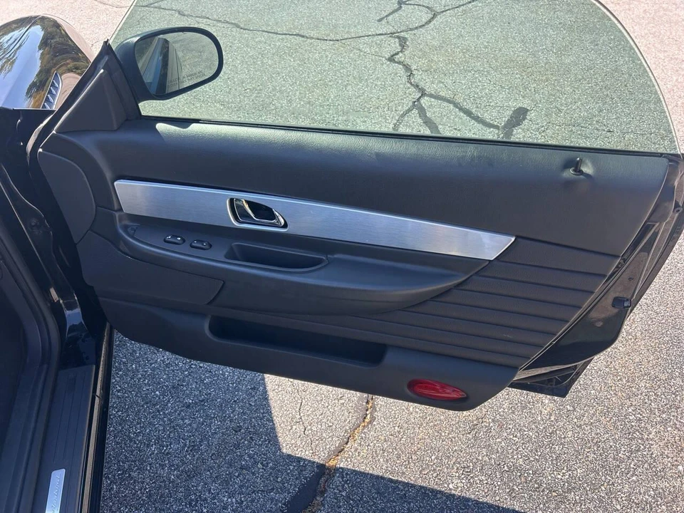 2002 Ford Thunderbird 11th Gen - Image 14 of 16