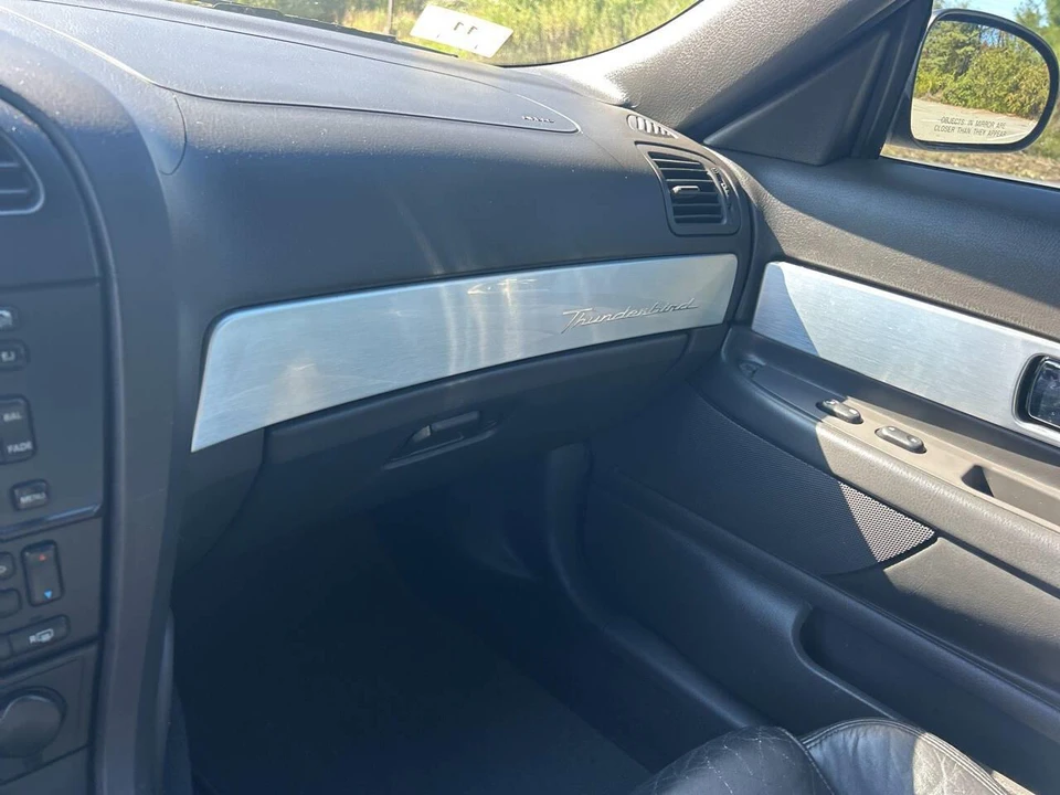 2002 Ford Thunderbird 11th Gen - Image 13 of 16