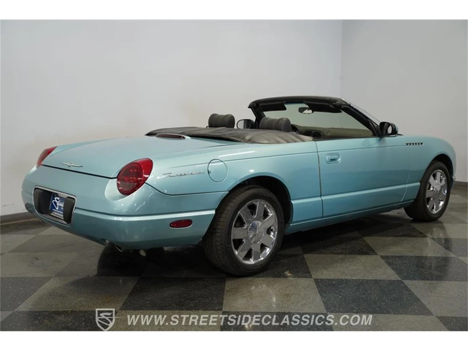 2002 Ford Thunderbird 11th Gen - Image 13 of 31