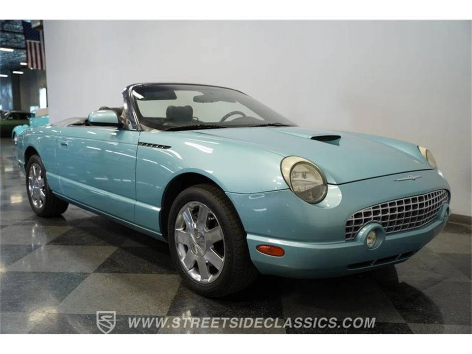 2002 Ford Thunderbird 11th Gen - Image 17 of 31