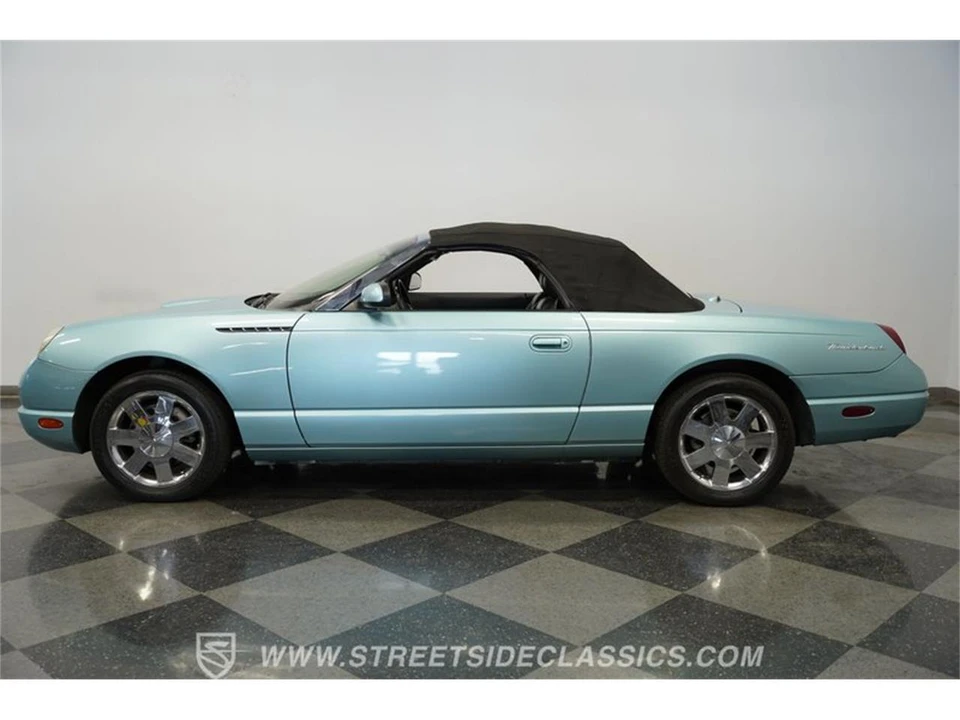 2002 Ford Thunderbird 11th Gen - Image 29 of 31