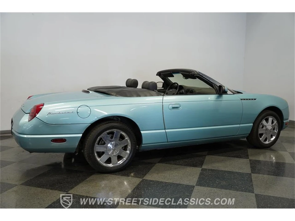 2002 Ford Thunderbird 11th Gen - Image 14 of 31