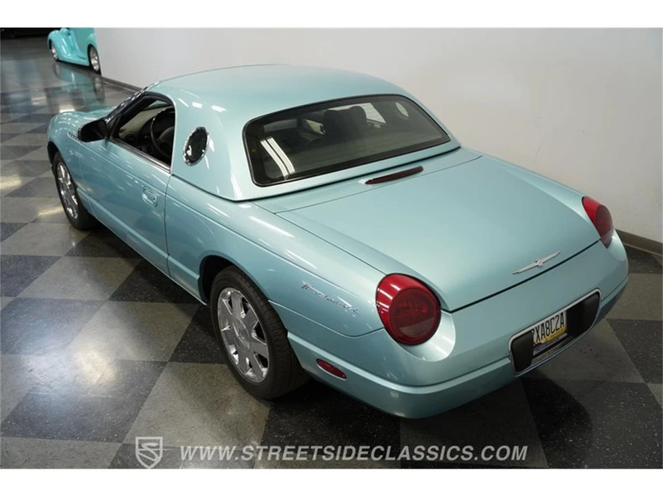 2002 Ford Thunderbird 11th Gen - Image 26 of 31