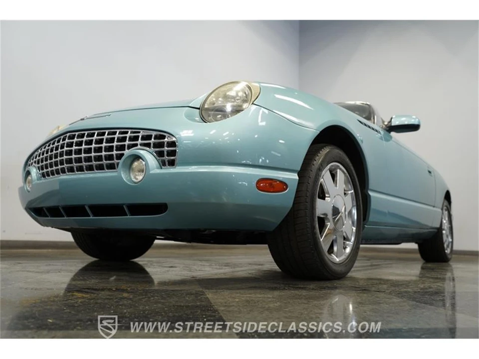 2002 Ford Thunderbird 11th Gen - Image 20 of 31