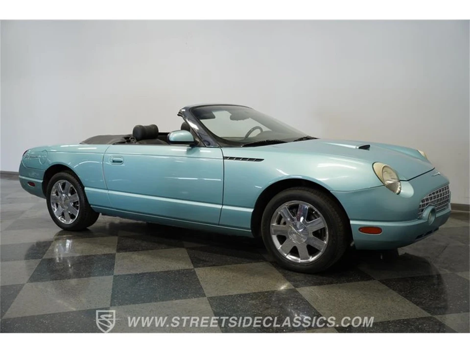 2002 Ford Thunderbird 11th Gen - Image 16 of 31