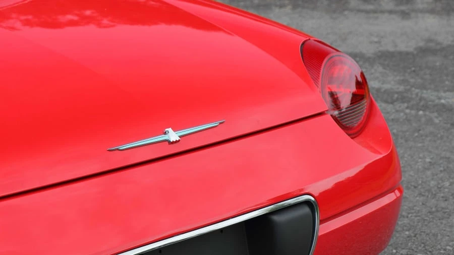 2002 Ford Thunderbird 11th Gen - Image 26 of 26